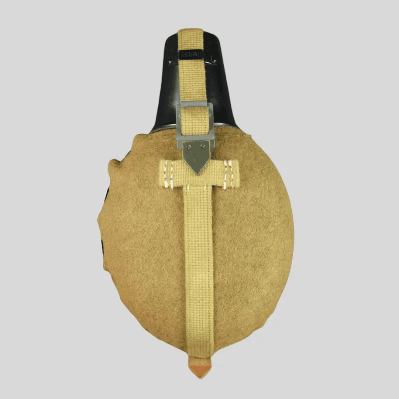 Gourde Allemande DAK Afrika Korps + Housse + Quart + Sangle – Reproduction Premium WW2 – Image 2